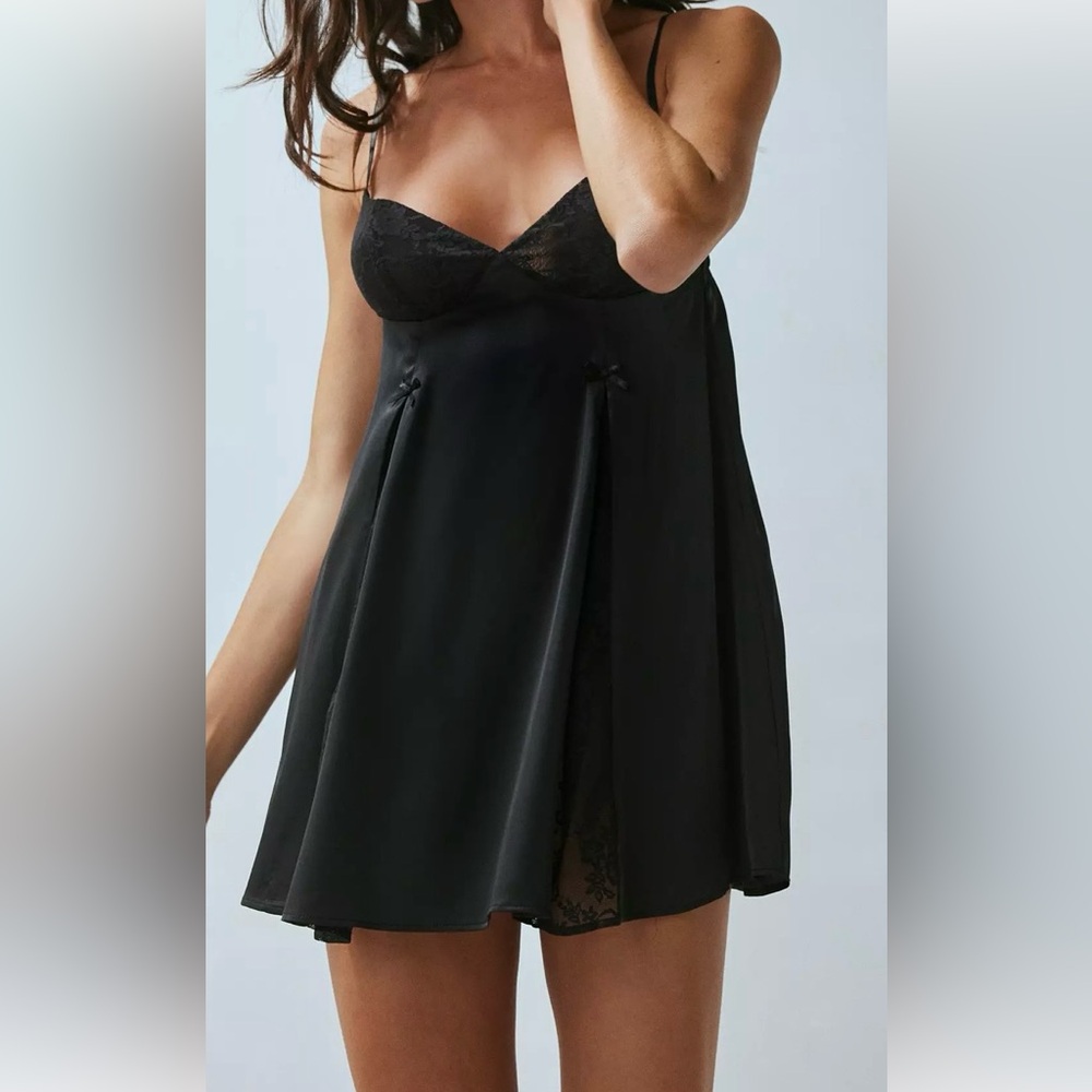 Out From Under‎ Alexandria Satin Slip Dress XS Black Lace Bust Bow Detail